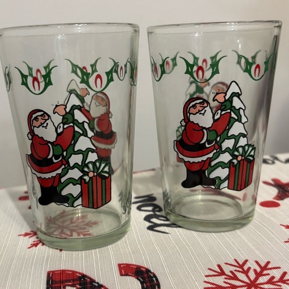 Vintage Santa Christmas Glasses Set 8oz juice milk cups set of 2 EUC - Picture 2 of 4